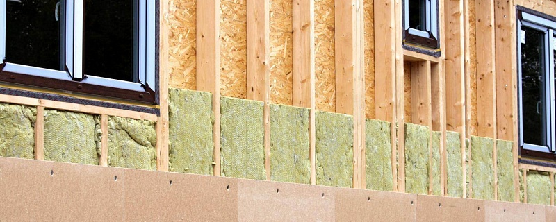 Утепление деревянного дома: способы и материалы